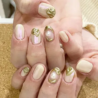ネイル 板垣 綾乃のネイルデザイン