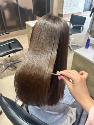 セミロング 山本 真生のヘアスタイル
