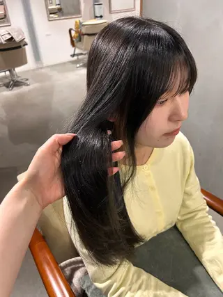ロング カラー 瀬川 夏緒のヘアスタイル
