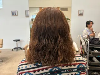 パーマ 市川 瞳のヘアスタイル