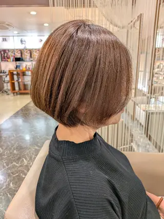 ショート カラー 髪質改善⭐️⭐️⭐️ コワフェルドエクセルのヘアスタイル