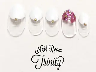 ネイル Trinity staffのネイルデザイン