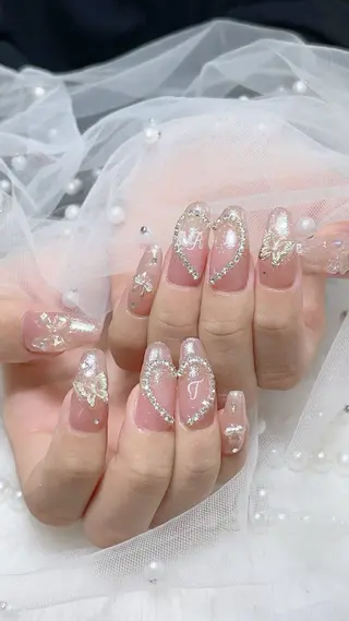 ネイル クリスタル ネイルのネイルデザイン