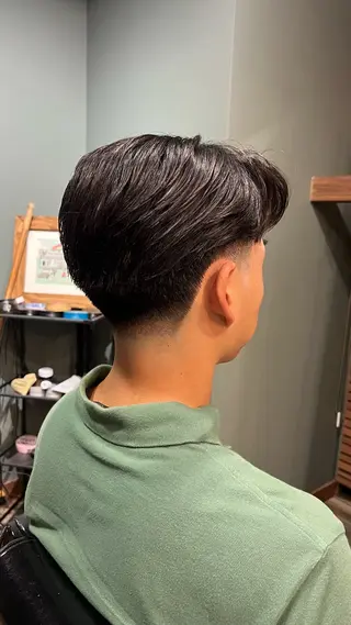 ミディアム センター分けマッシュ 募集中‼️荻沼快のヘアスタイル