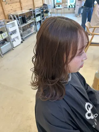 ミディアム カラー SiLO Yukinaのヘアスタイル