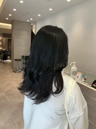 ロング カラー サキ🤍ハイトーン 🪩レイヤーカットのヘアスタイル
