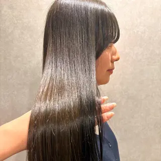 ロング カラー 透明感イルミナカラー /寒色/MOMOKAのヘアスタイル