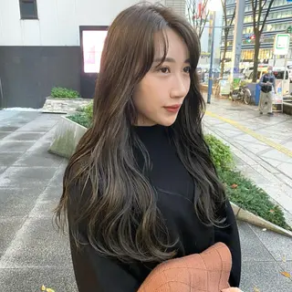 ロング カラー 前川 朋香のヘアスタイル