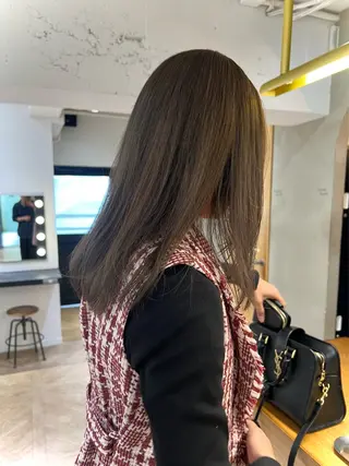 セミロング 似合わせレイヤー ＆縮毛矯正のヘアスタイル