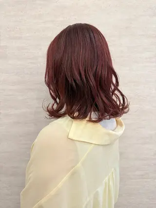 ミディアム newi まーぼーのヘアスタイル
