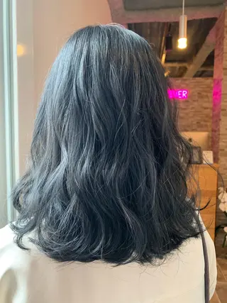 セミロング 酸性ストレート/艶髪 ブリーチ/AIRIのヘアスタイル