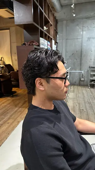 パーマ メンズ fifth原宿 宮部蓮のヘアスタイル