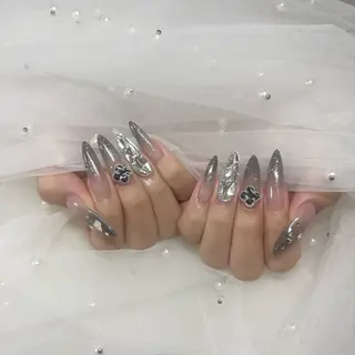 ネイル ୨୧ mio୨୧のネイルデザイン