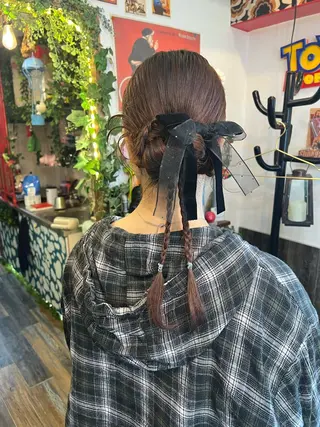 セミロング ヘアアレンジ カラーパティシエ facce🌼ikoのヘアスタイル