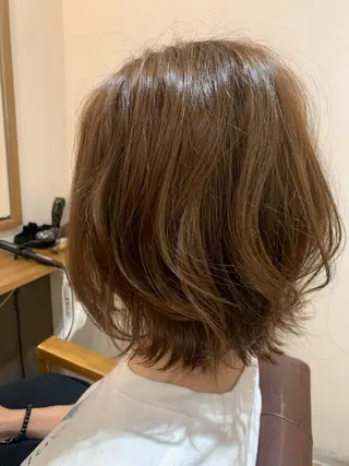 ミディアム カラー 石井 里沙のヘアスタイル