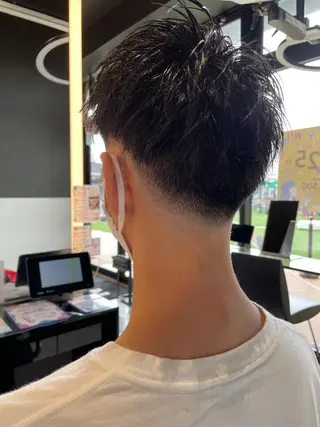 ショート メンズ メンズヘア特化 崎田 成人のヘアスタイル