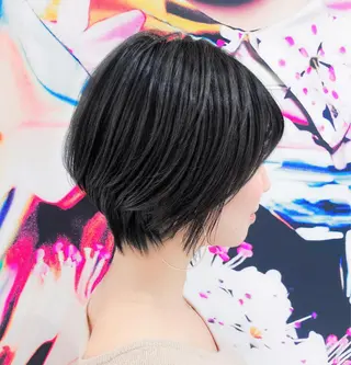 ショート パーマ 趙 英来のヘアスタイル