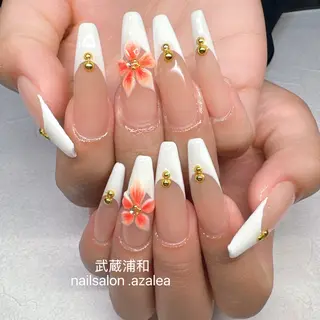 ネイル R inのネイルデザイン