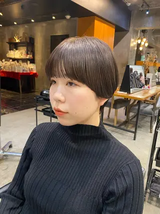 ショート カラー 透明感カラー🌿 グレージュ🐺陽介のヘアスタイル