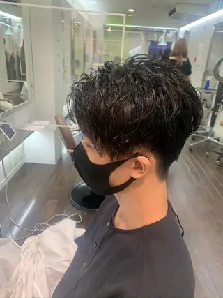 ショート パーマ メンズ 三矢 ちなつのヘアスタイル