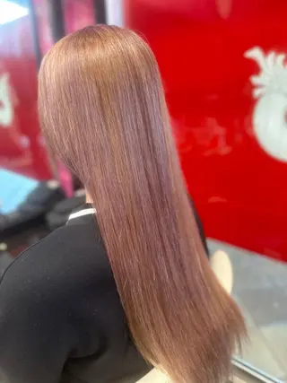 ロング カラー 横山 千春のヘアスタイル