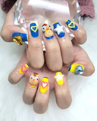 ネイル 🌺chimu🌺 予約リクエスト可能☆のネイルデザイン