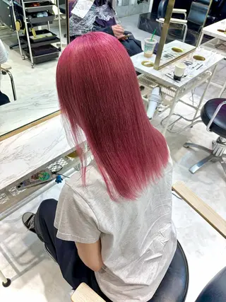 セミロング カラー ヘアアレンジ 🩶【推しハイトーン 】yuzu🩶のヘアスタイル