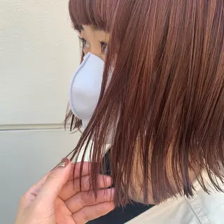 ショート カラー ヘアアレンジ サナ🌱 切りっぱなしボブのヘアスタイル