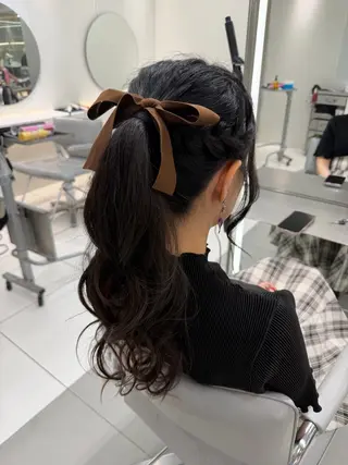 ヘアアレンジ ヘアセット🎀耳つぼ 👂💎MONAMIのヘアスタイル