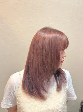 ミディアム カラー 佐藤 瑚碧のヘアスタイル