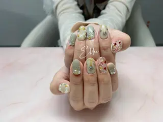 ネイル 閨匠ビューティサロン 新橋店♡Ellieのネイルデザイン