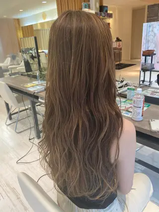 ロング カラー 小顔レイヤー/ ベージュ🤍Rieのヘアスタイル