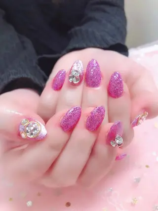 ネイル MoonNail ユリ🌸のネイルデザイン
