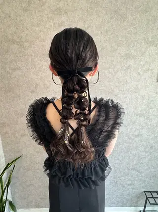 ヘアアレンジ Rio/ヘアセット/ ハイトーンカラーのヘアスタイル