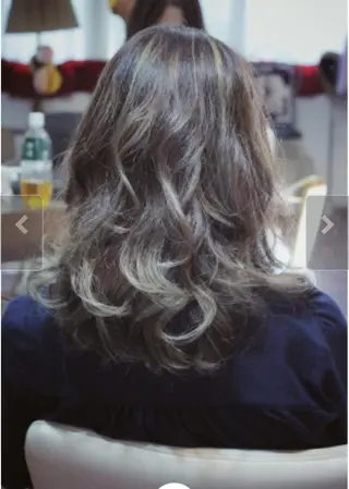 カラー 💇‍♀️ KENのヘアスタイル