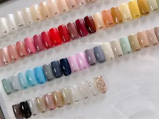 ネイル e’mu by U meiのネイルデザイン