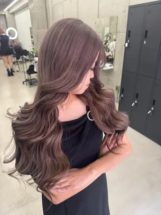 カラー Asami／名古屋／ ハイトーン／デザインのヘアスタイル