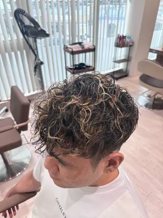 ショート カラー パーマ メンズ メンズ専門🔥女性の モデル受付中!/陸翔のヘアスタイル