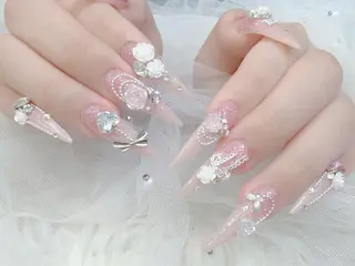 ネイル Mei Salon 長さ出し専門店のネイルデザイン