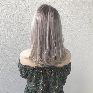 セミロング カラー CHERIEブリーチ ダブルカラー 天神のヘアスタイル