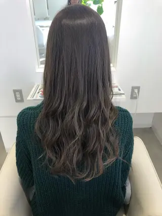 ロング カラー 宮崎 睦のヘアスタイル
