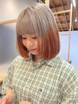 ミディアム 天神最安値エクステ カラーレイヤーカットのヘアスタイル