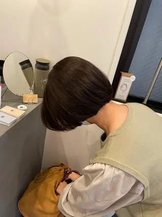 ショート カラー やまさきえりこ ニュアンスパーマのヘアスタイル