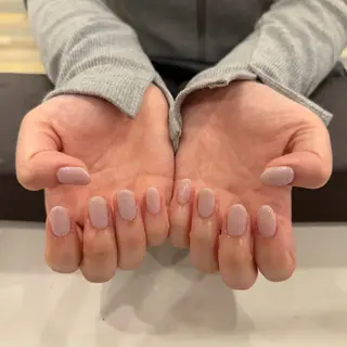 カラー 中村 結菜のネイルデザイン