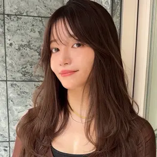 セミロング カラー ヘアアレンジ 内大久保 列夏のヘアスタイル