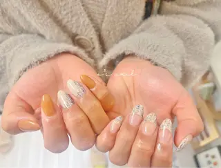 ネイル e’s nail Lumièreのネイルデザイン