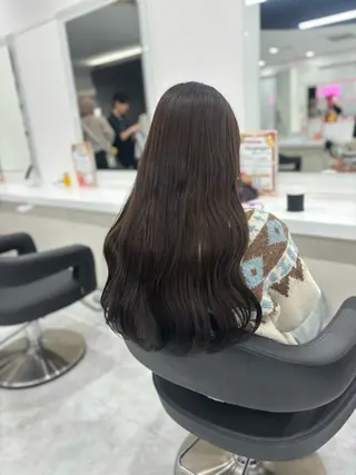 ロング 赤髪/ワインレッド/ 韓国系 まなかのヘアスタイル