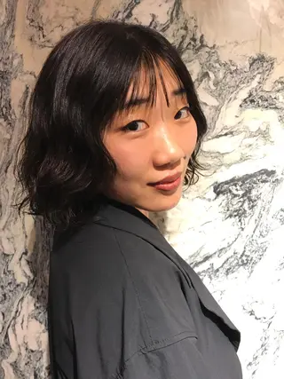 ミディアム 藤井 さと実のヘアスタイル