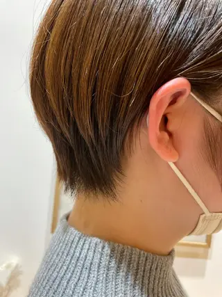 ショート ARMONY秋山輝也 コテ巻き風パーマ特化のヘアスタイル