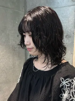 ミディアム パーマ シンバヒナノ/パーマ レイヤー/髪質改善のヘアスタイル